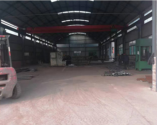  交城縣聯(lián)宇鋼模板廠(chǎng)家淺談橋梁鋼模板具體是怎么安裝的？